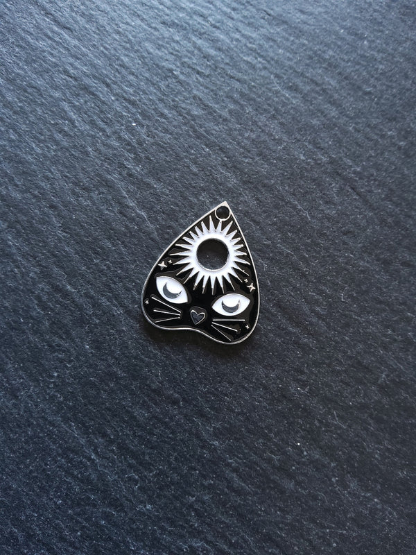 4 or 20 Silver Tone Ouija Cat Sun Planchette Charms with Black & White Enamel 26x22mm - ContentedCatz