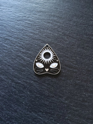 4 or 20 Silver Tone Ouija Cat Sun Planchette Charms with Black & White Enamel 26x22mm - ContentedCatz