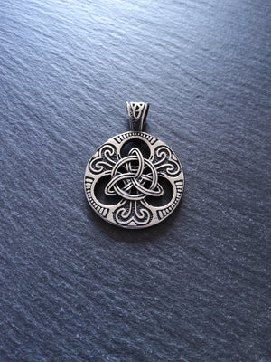 Stainless Steel Trinity Celtic Knot Pendant Large 45x33x8mm