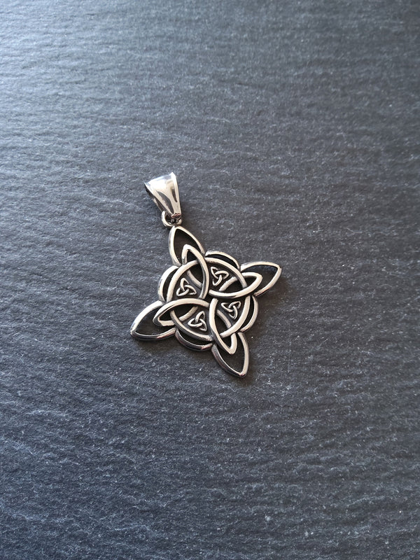 1 or 5 Stainless Steel Witches Knot Pendant 38x34x2.5mm