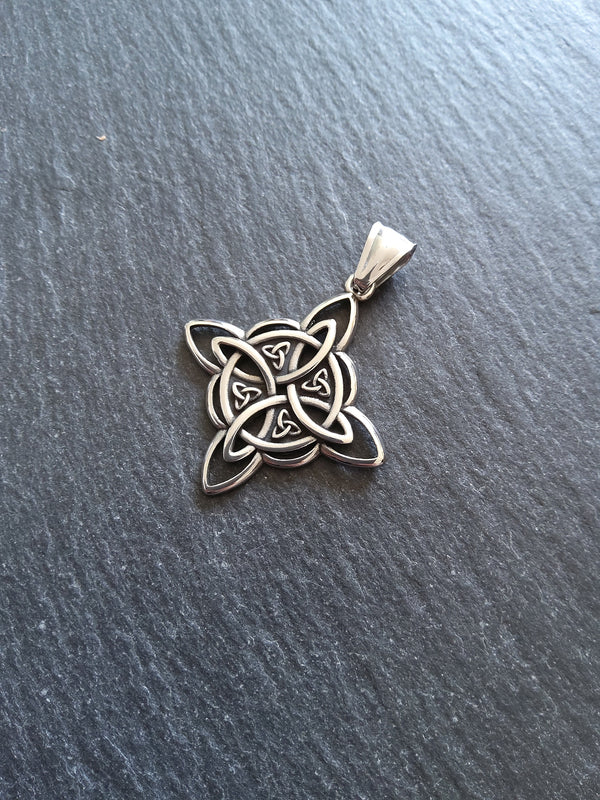 1 or 5 Stainless Steel Witches Knot Pendant 38x34x2.5mm
