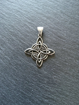 1 or 5 Stainless Steel Witches Knot Pendant 38x34x2.5mm