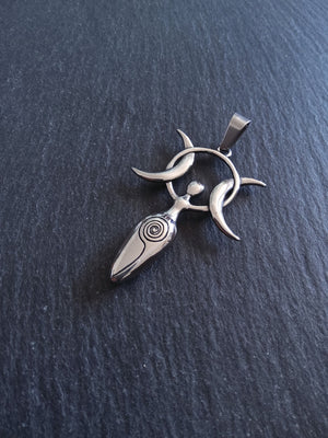 Large Stainless Steel Triple Moon Goddess Pendants 51x36x6.5mm - ContentedCatz