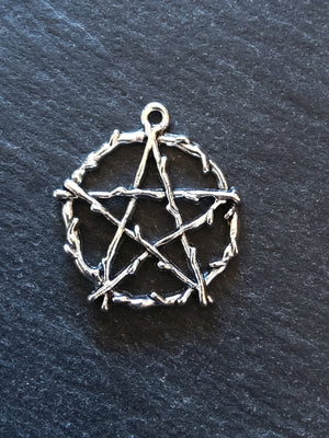 8 or 40 Rustic Pentagram Pendants Antique Silver Tone Alloy 28x26mm