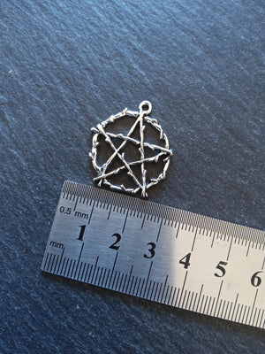8 or 40 Rustic Pentagram Pendants Antique Silver Tone Alloy 28x26mm