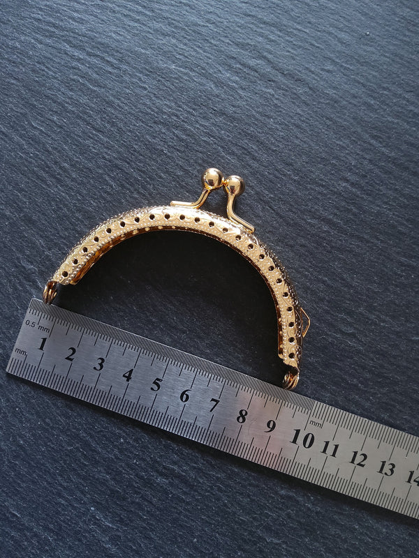 Patterned Bright Gold 8.5cm Metal Arch Frame Kiss Clasp For Purse Bag (3 3/8 inch)