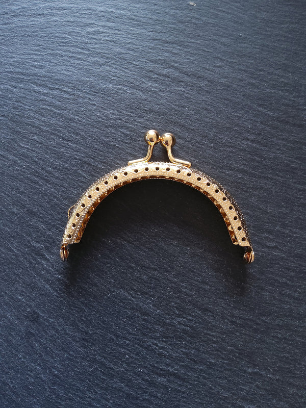 Patterned Bright Gold 8.5cm Metal Arch Frame Kiss Clasp For Purse Bag (3 3/8 inch)