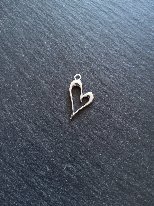 4 or 20 Heart Charms Silver Tone Alloy 24x15mm