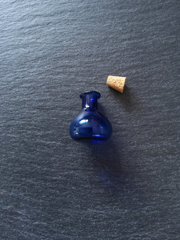 2 or 10 Little Glass Bottles Cobalt Blue Flat Bottom with Cork Stopper Size 27x21mm