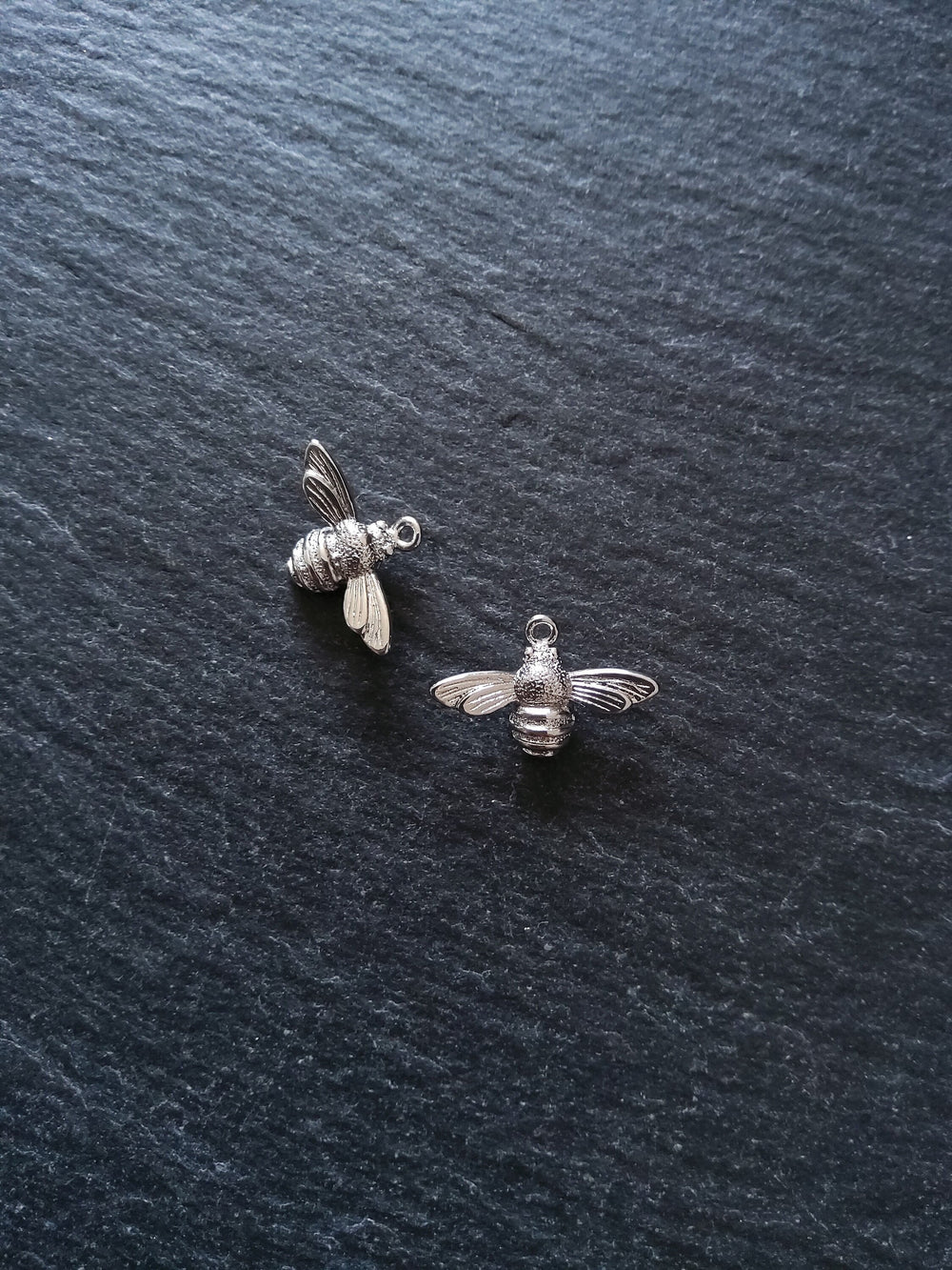 Lovely Little Real Platinum Plated Bee Charms 11x17x4mm Nickel FREE