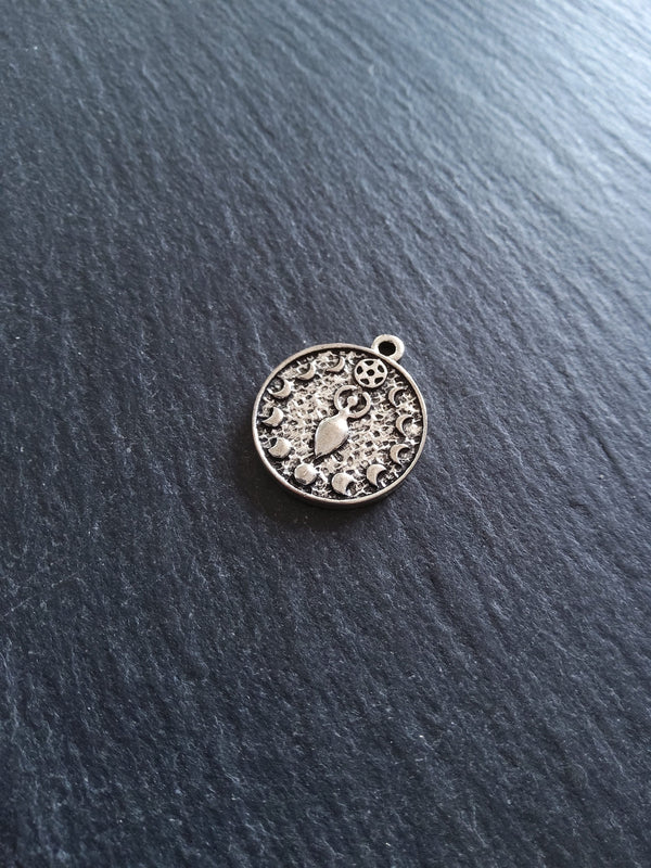 4 or 20 Phases of the Moon Goddess Charms Silver Tone Alloy 24x20mm