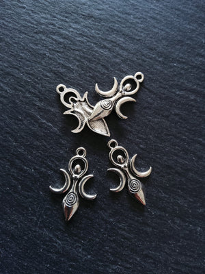 6 or 30 Triple Moon Spiral Goddess Charms Silver Tone Alloy 27x17mm - ContentedCatz