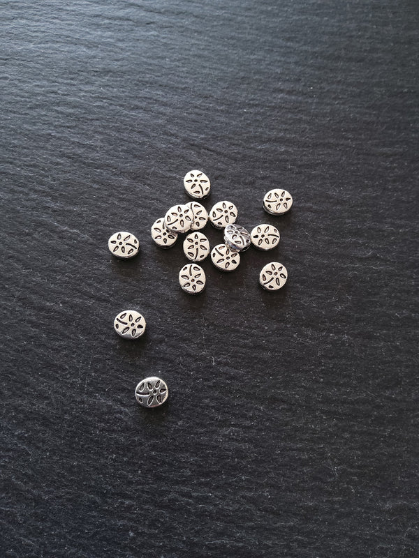 20 or 100 Antique Silver Tone Flattened 7mm Oval Shaped Flower Patterned Beads 7x7x3mm