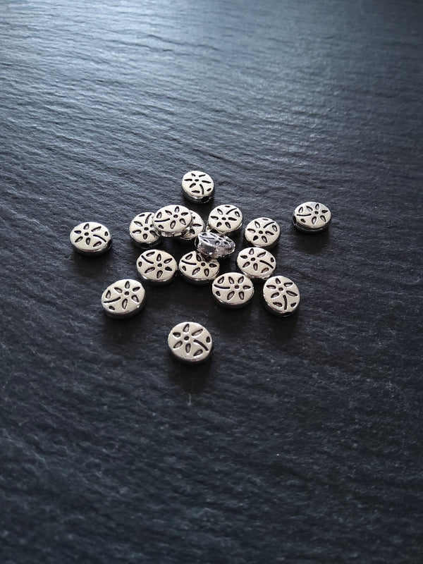 20 or 100 Antique Silver Tone Flattened 7mm Oval Shaped Flower Patterned Beads 7x7x3mm