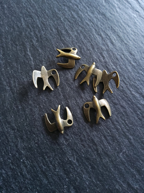 10 or 50 Antique Bronze Tone Flying Bird Charms 13x12x2mm Nickel FREE