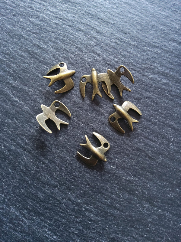 10 or 50 Antique Bronze Tone Flying Bird Charms 13x12x2mm Nickel FREE