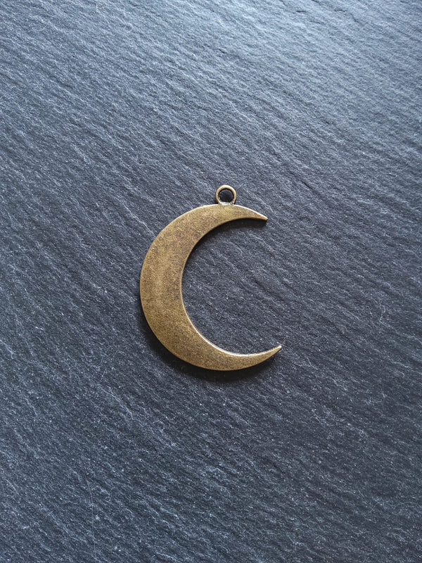 2 or 10 Antique Bronze Tone Crescent Moon Pendants 43x32x2mm - ContentedCatz