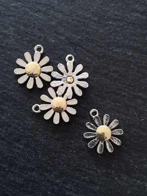 2 or 10 Daisy Flower Charms Silver & Gold 18x15mm