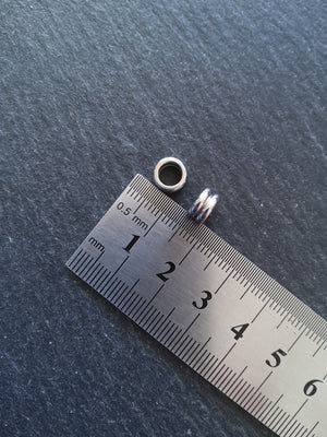 10 or 50 Stainless Steel 8mm Solid Round Macaron Spacer Beads 8x4mm. Hole: 5mm