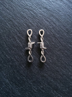 8 or 40 Long Barbed Wire Connector Charms Antique Silver Tone Alloy 34x10mm