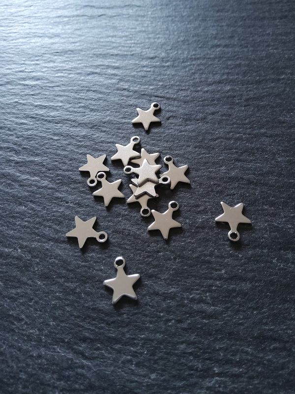 20 or 100 Stainless Steel Star Charms 10x8x0.8mm Hole: 1.4mm