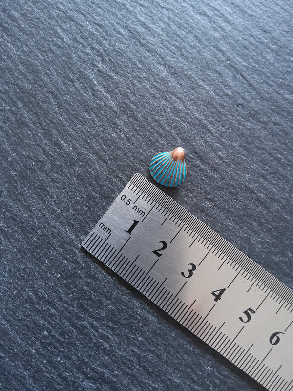 8 or 40 Antique Copper Scallop Shell Charms with Blue Patina 21x11mm