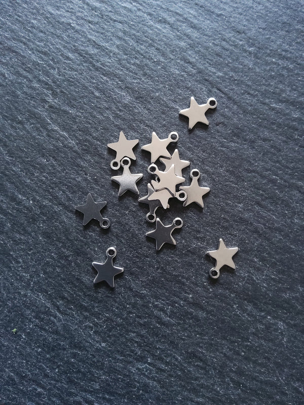 20 or 100 Stainless Steel Star Charms 10x8x0.8mm Hole: 1.4mm