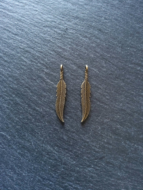 10 or 50 Antique Bronze Tone Feather Charms 37x7x1.8mm Nickel FREE