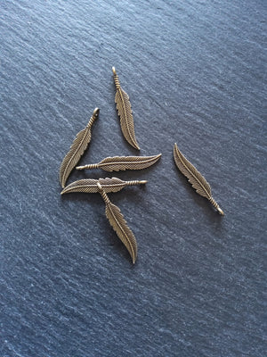 10 or 50 Antique Bronze Tone Feather Charms 37x7x1.8mm Nickel FREE