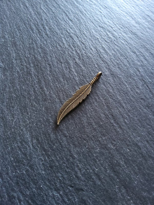 10 or 50 Antique Bronze Tone Feather Charms 37x7x1.8mm Nickel FREE