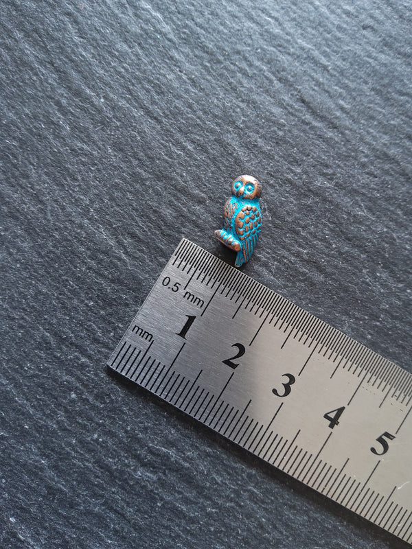 10 or 50 Antique Copper Tone Owl Beads With Blue Patina 8x16x5mm Hole: 1.4mm