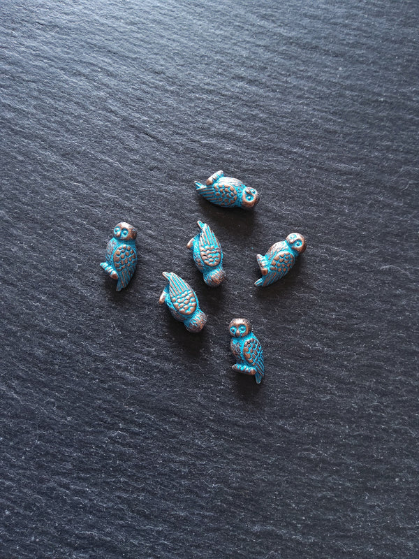 10 or 50 Antique Copper Tone Owl Beads With Blue Patina 8x16x5mm Hole: 1.4mm