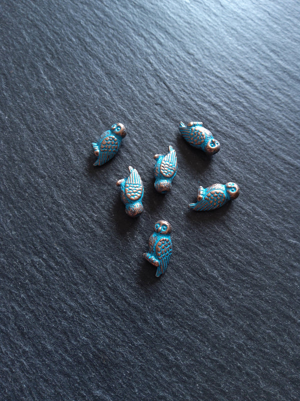10 or 50 Antique Copper Tone Owl Beads With Blue Patina 8x16x5mm Hole: 1.4mm
