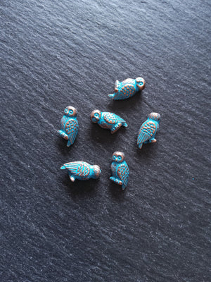 10 or 50 Antique Copper Tone Owl Beads With Blue Patina 8x16x5mm Hole: 1.4mm