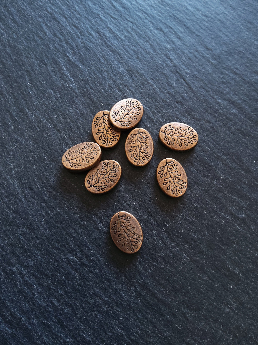 8 or 40 Antique Copper Tone Flattened Oval Shaped Tree Beads 14x10x3mm