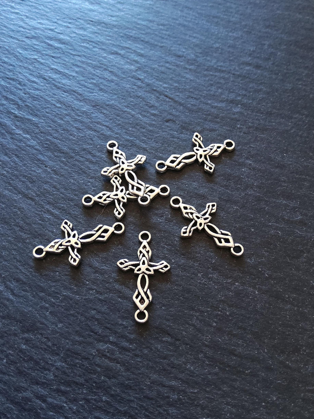 20 or 100 Celtic Knot Cross Connector Charms Antique Silver Tone Alloy 22x13mm