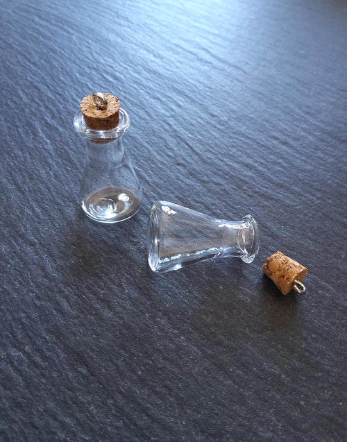 4 or 20 Little Clear Glass Flasks Bottles with Cork Stopper & Hook 24x16mm - ContentedCatz