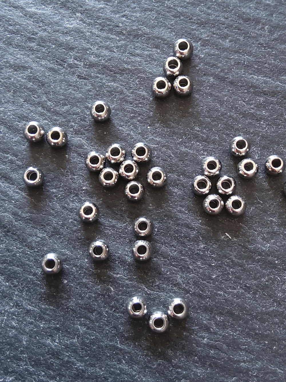 20 or 100 Stainless Steel 3mm Round Spacer Solid Beads 1.4mm Hole