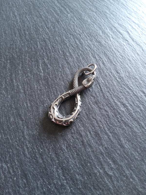 Snake Infinity Pendant Antique Silver Surgical Steel 42.5x18x4.5mm