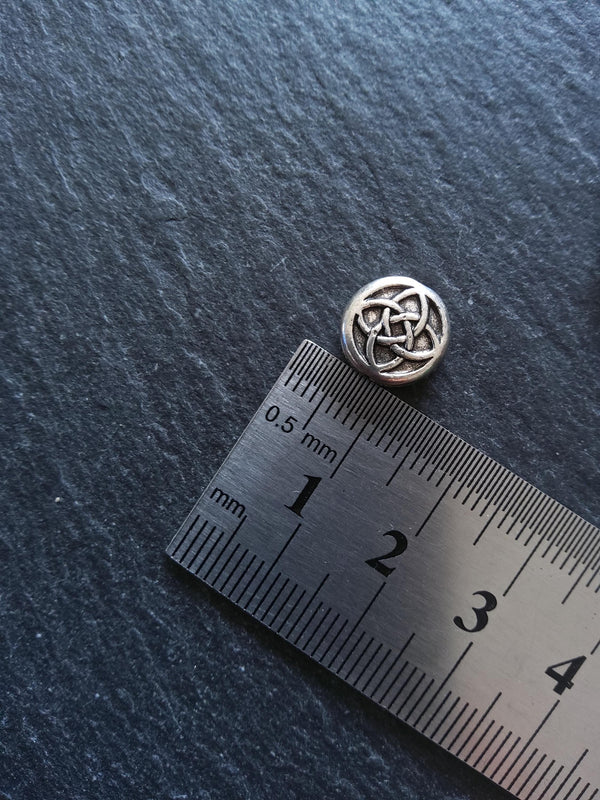 10 or 50 Flat Round Celtic Knot Beads 11mm Real Antique Silver Alloy 11x4mm - ContentedCatz