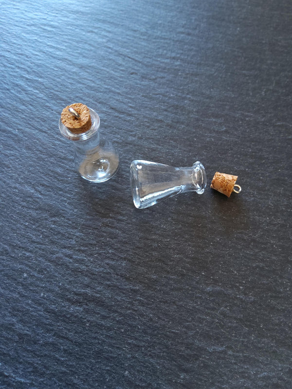 4 or 20 Little Clear Glass Flasks Bottles with Cork Stopper & Hook 24x16mm - ContentedCatz