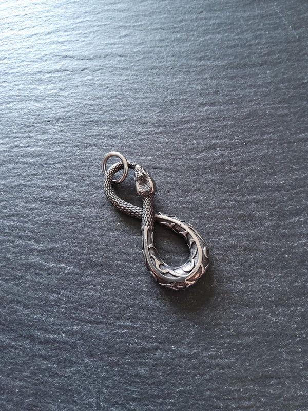 Snake Infinity Pendant Antique Silver Surgical Steel 42.5x18x4.5mm