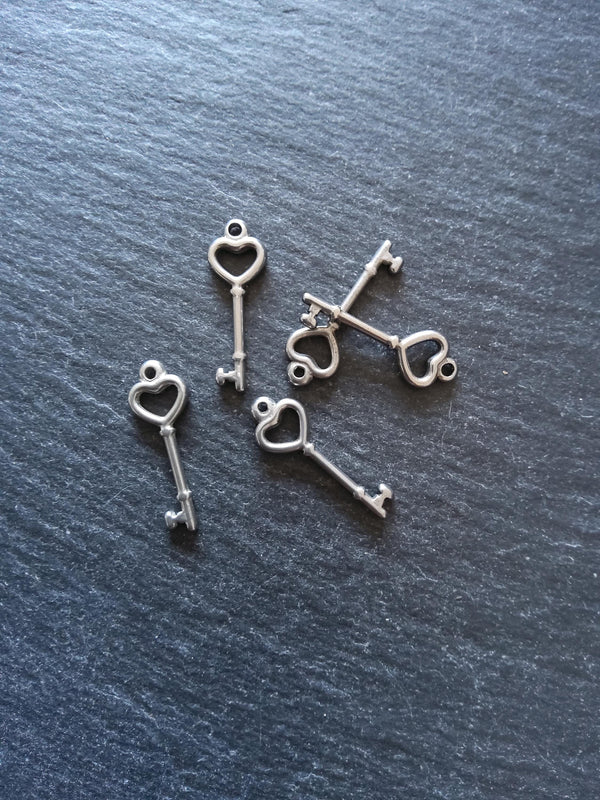 2 or 10 Stainless Steel Little Heart Key Charms 25x9x2mm Hole: 1.4mm