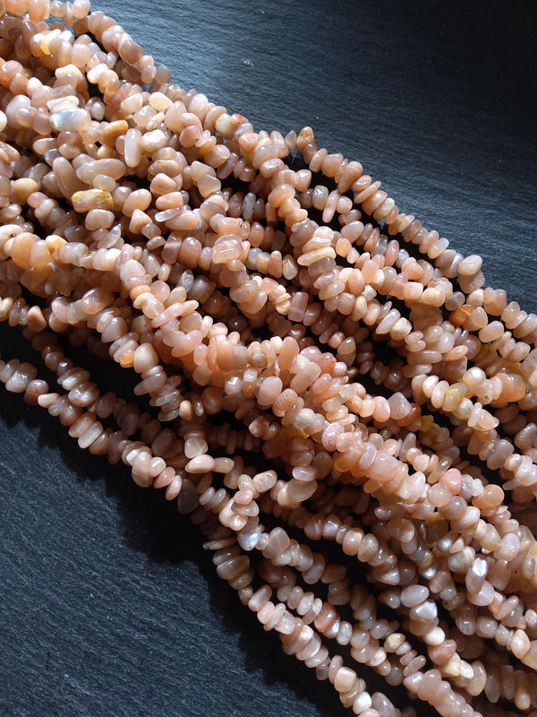 Natural Peach Moonstone Rounded Chip Beads 5mm to 8mm. Full 31 inch Strand. Hole: 1mm - ContentedCatz