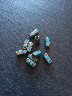 10 or 50 Antique Copper Tone 5x10.5mm Long Square Beads With Blue Patina Hole: 2.4mm