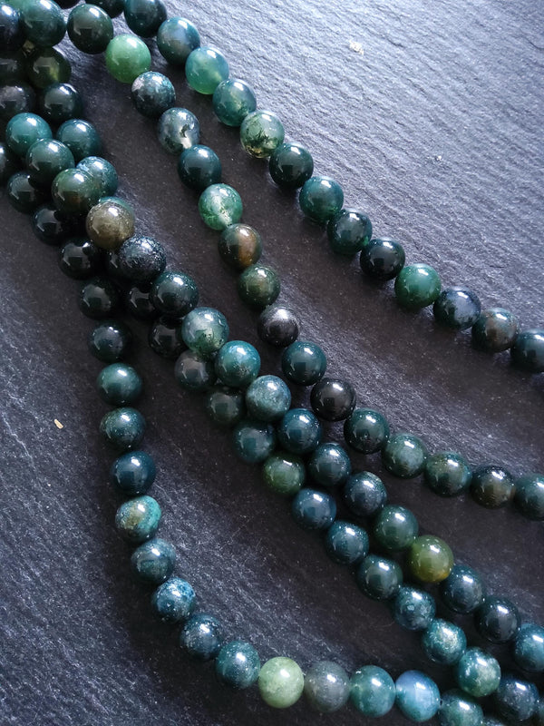 8.5mm Dark Green Moss Agate Natural Undyed Round Gemstone Beads. Full 15.7 inch Strand. Hole: 1mm
