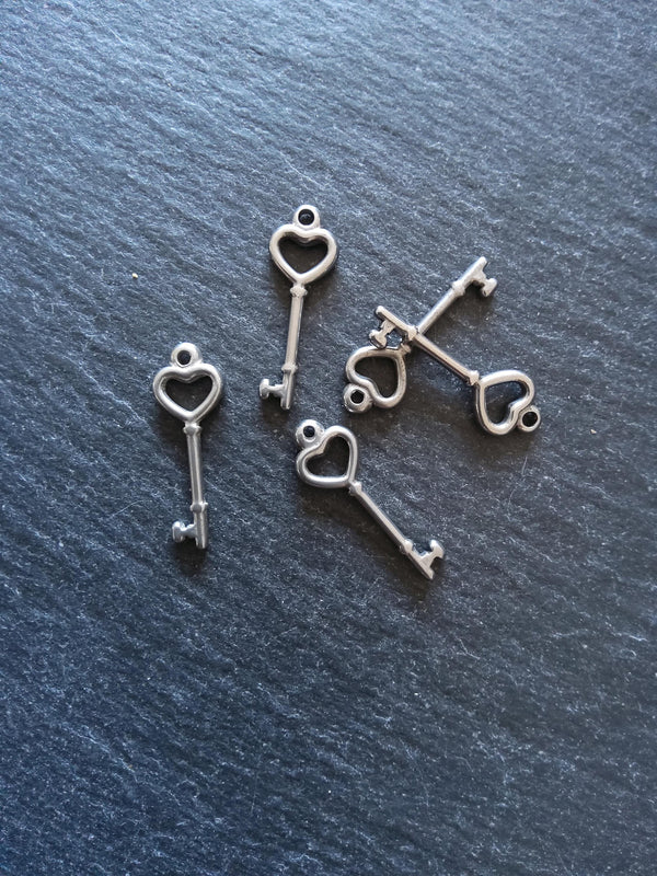 2 or 10 Stainless Steel Little Heart Key Charms 25x9x2mm Hole: 1.4mm