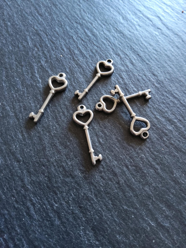 2 or 10 Stainless Steel Little Heart Key Charms 25x9x2mm Hole: 1.4mm