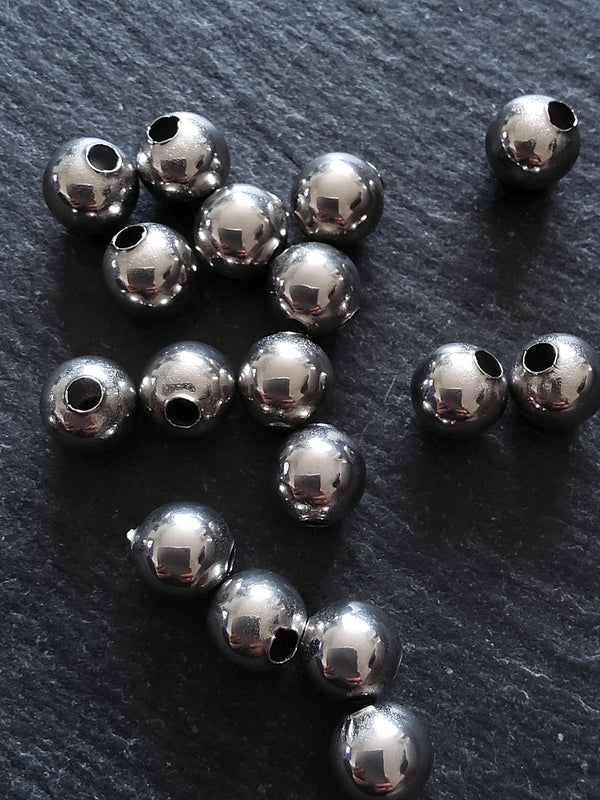 10 or 50 Stainless Steel 8mm Hollow Round Spacer Beads Non-Tarnish. Hole 2.9mm