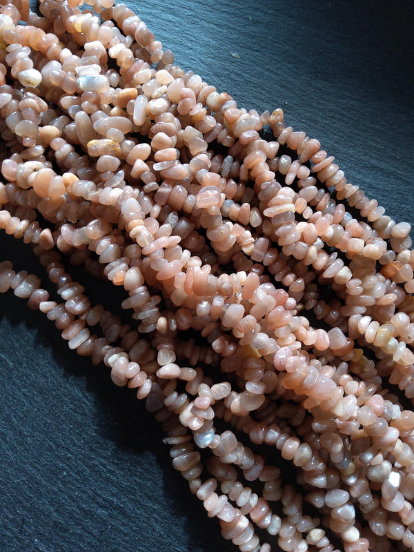 Natural Peach Moonstone Rounded Chip Beads 5mm to 8mm. Full 31 inch Strand. Hole: 1mm - ContentedCatz